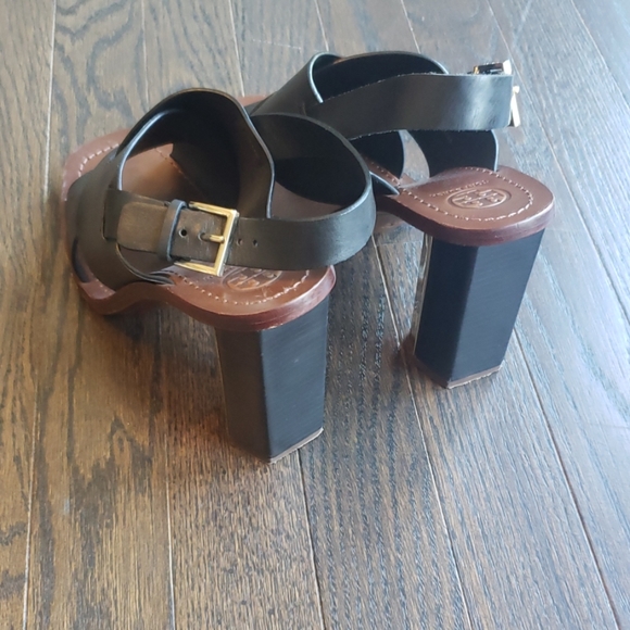 Tory Burch chunky heel Sandals - Picture 3 of 6